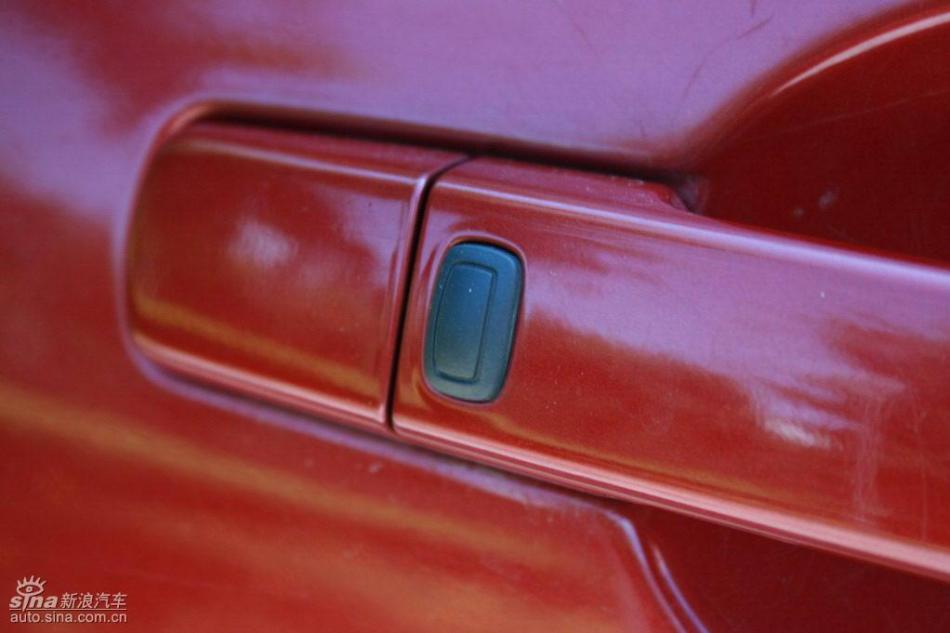 逍客2.0XV四驱自动