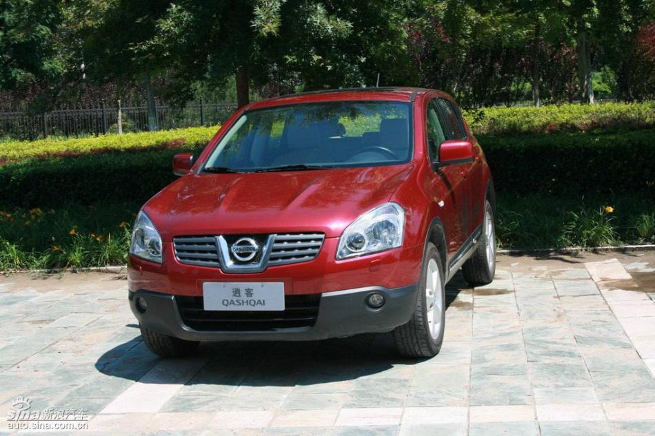 逍客2.0XV四驱自动