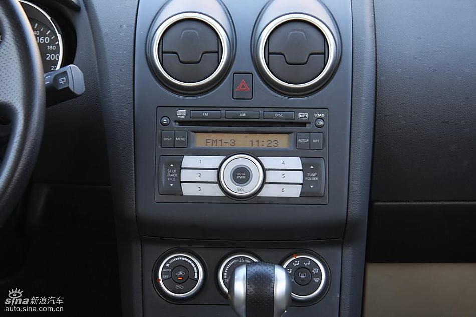 东风日产逍客试车实拍图内饰