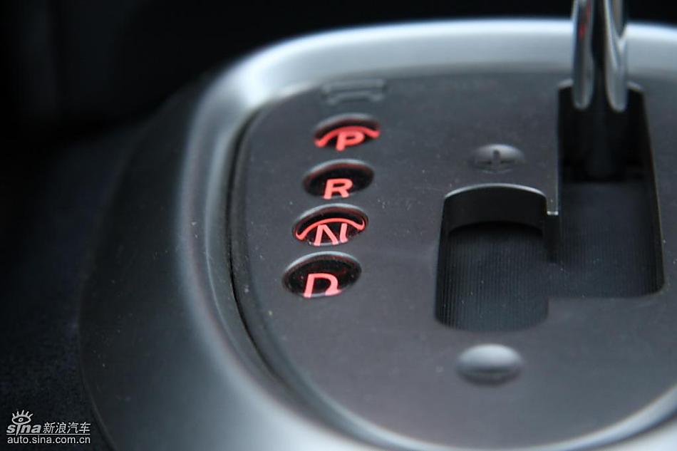 东风日产逍客试车实拍图内饰