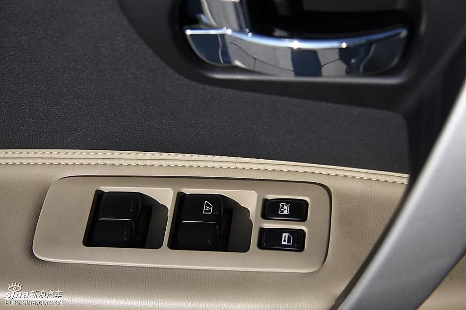 东风日产逍客试车实拍图内饰