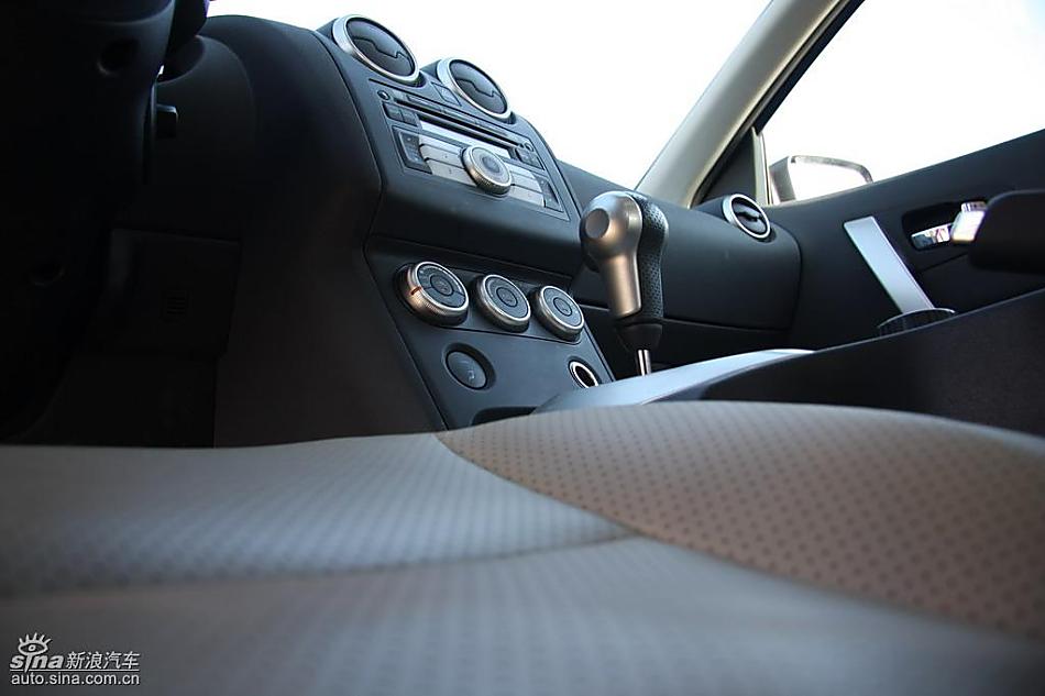 东风日产逍客试车实拍图内饰
