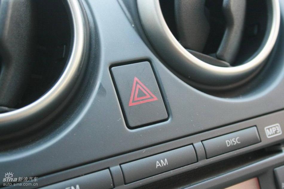 逍客2.0XV四驱自动