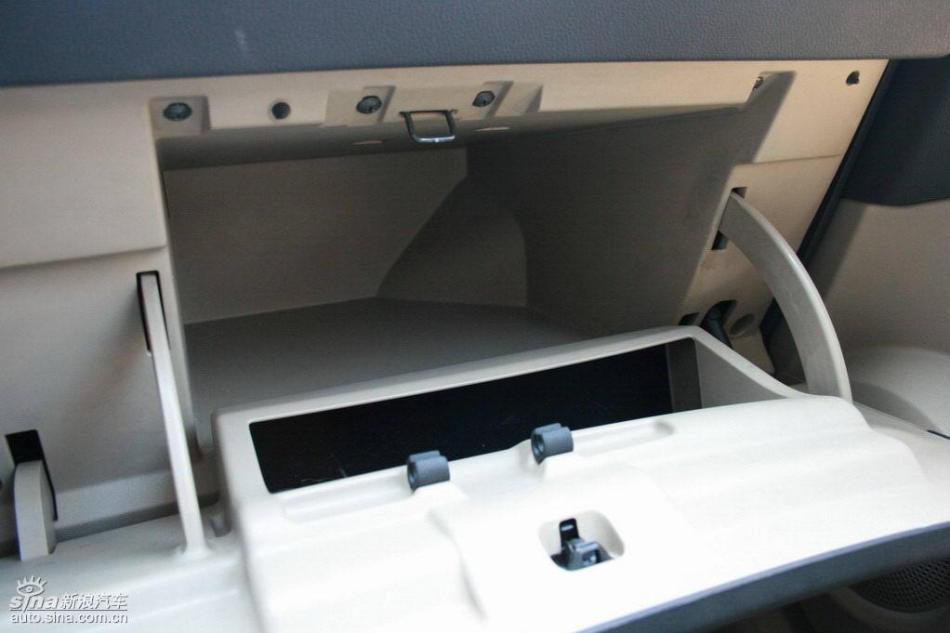 逍客2.0XV四驱自动