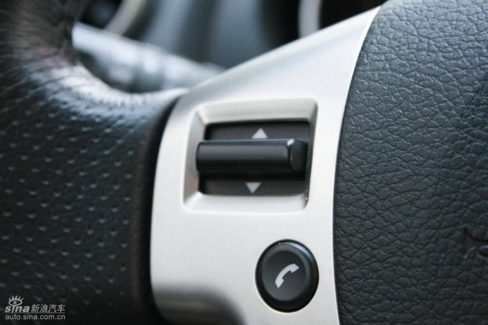 逍客2.0XV四驱自动