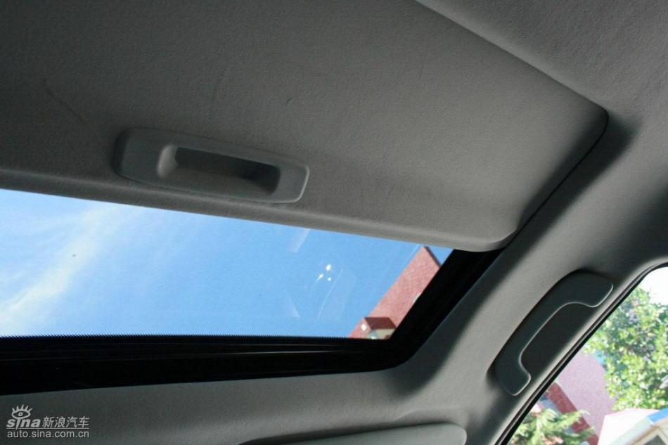 逍客2.0XV四驱自动