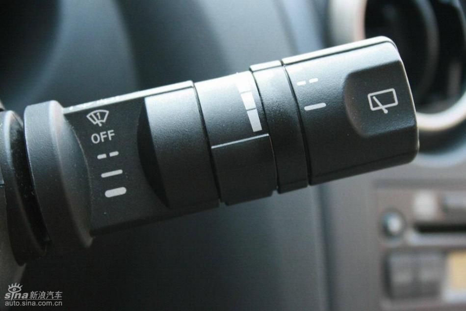 逍客2.0XV四驱自动