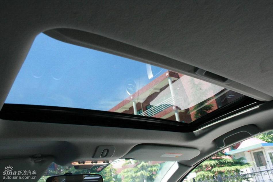 逍客2.0XV四驱自动