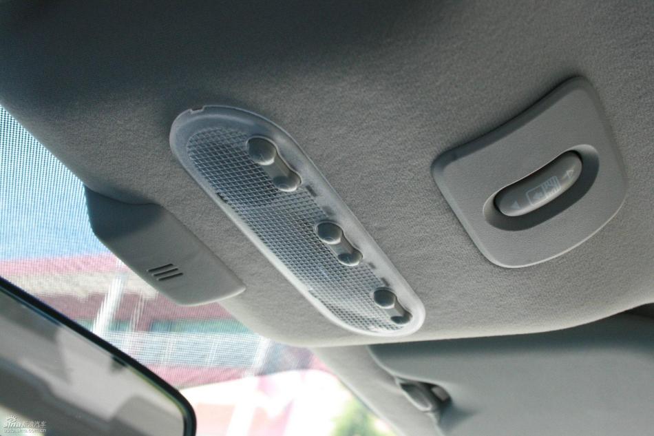 逍客2.0XV四驱自动