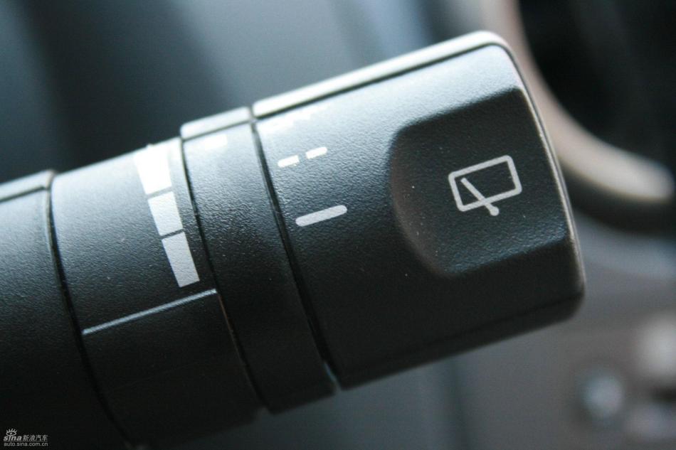 逍客2.0XV四驱自动