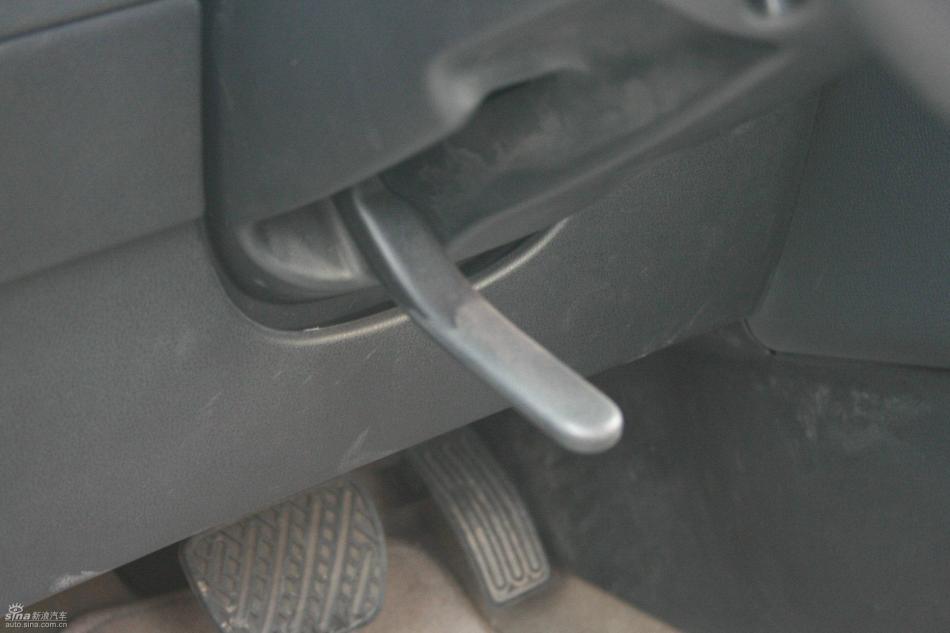 逍客2.0XV四驱自动