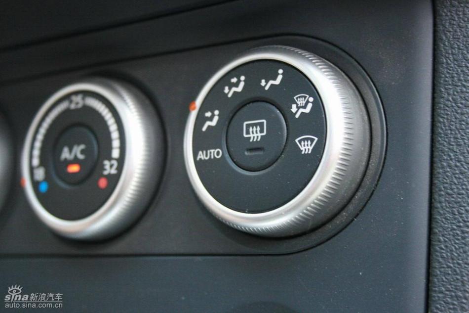 逍客2.0XV四驱自动