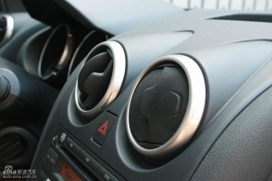 逍客2.0XV四驱自动