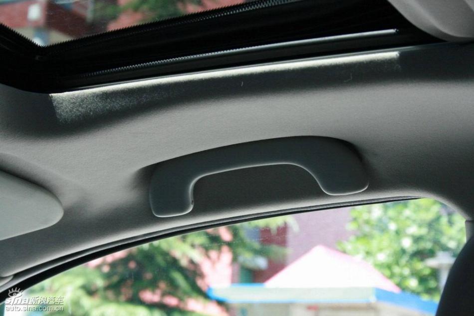 逍客2.0XV四驱自动