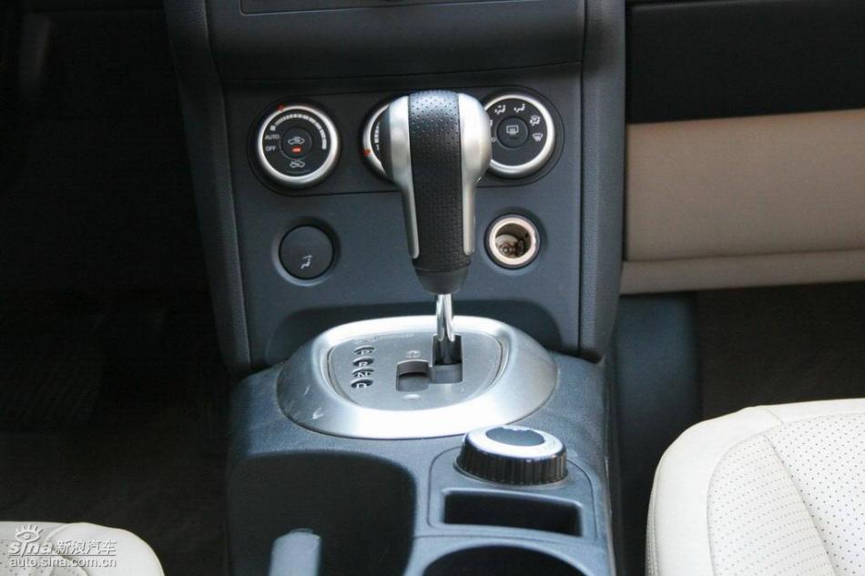 逍客2.0XV四驱自动