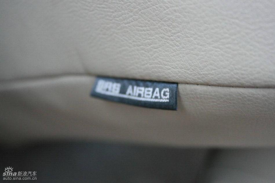 逍客2.0XV四驱自动