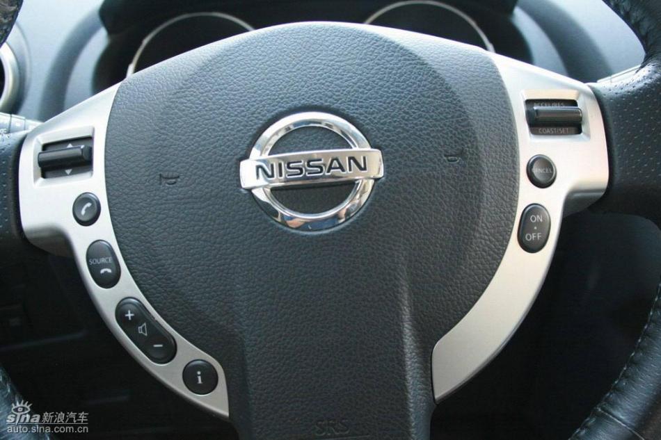 逍客2.0XV四驱自动