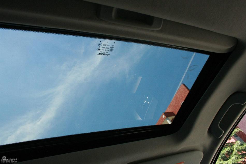 逍客2.0XV四驱自动