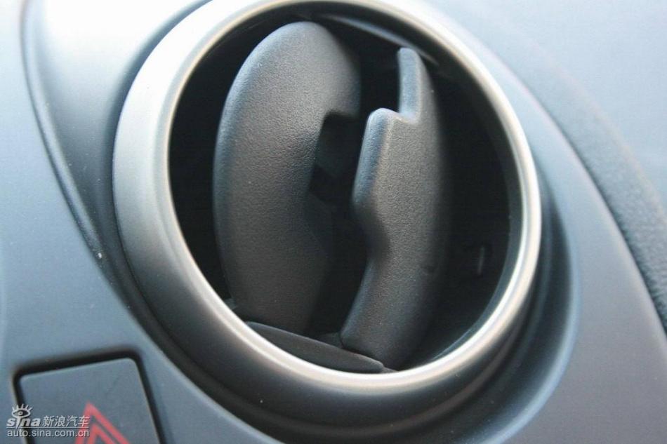 逍客2.0XV四驱自动