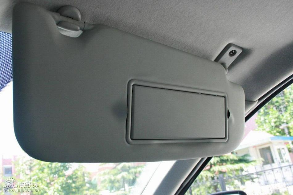 逍客2.0XV四驱自动