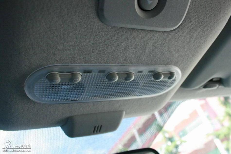 逍客2.0XV四驱自动