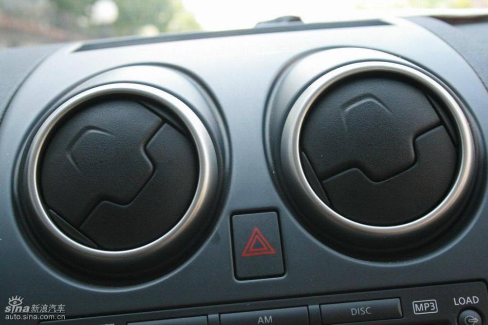 逍客2.0XV四驱自动