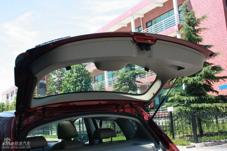 逍客2.0XV四驱自动