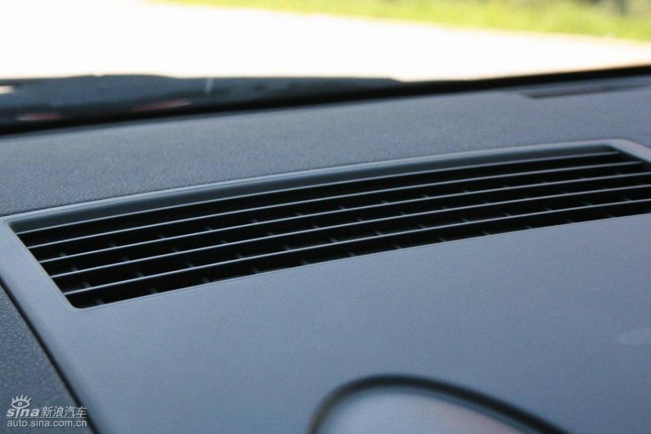 逍客2.0XV四驱自动