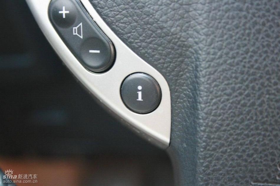 逍客2.0XV四驱自动