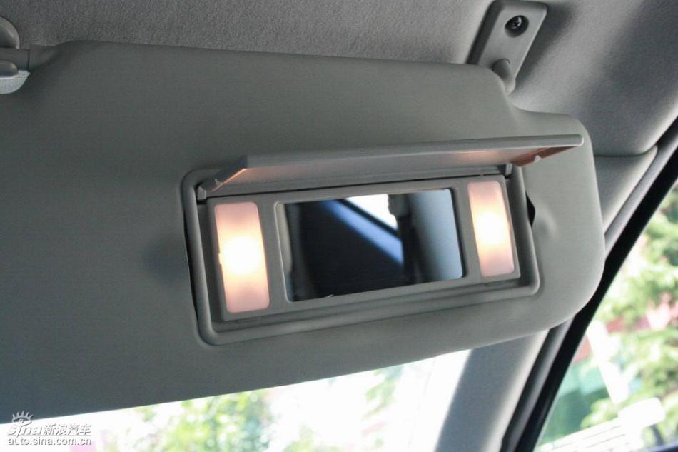 逍客2.0XV四驱自动