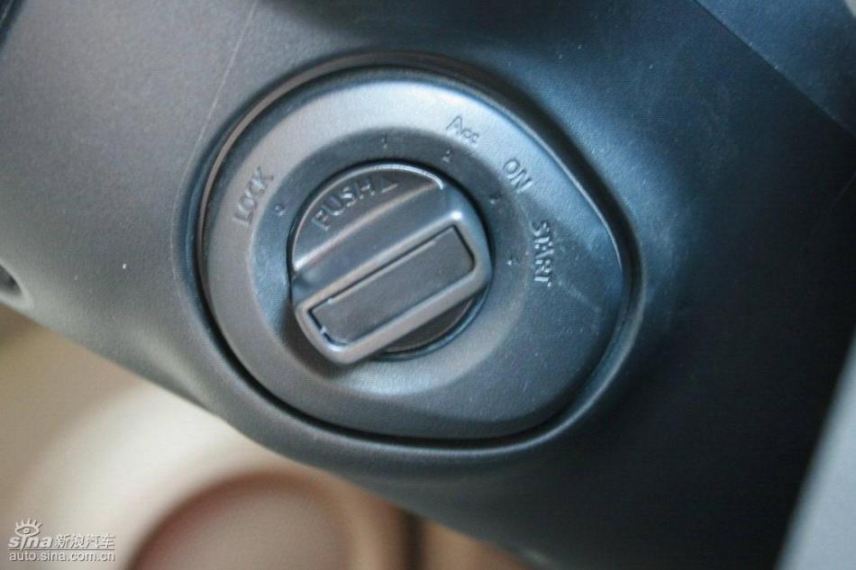 逍客2.0XV四驱自动