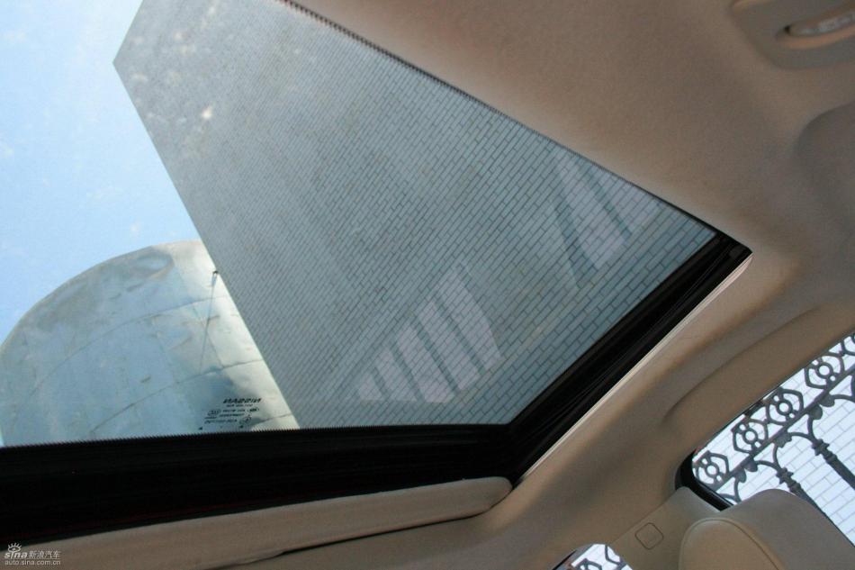 逍客2.0XV四驱自动