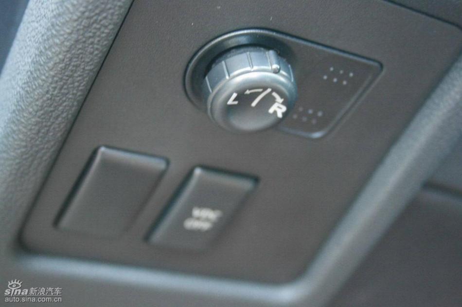 逍客2.0XV四驱自动