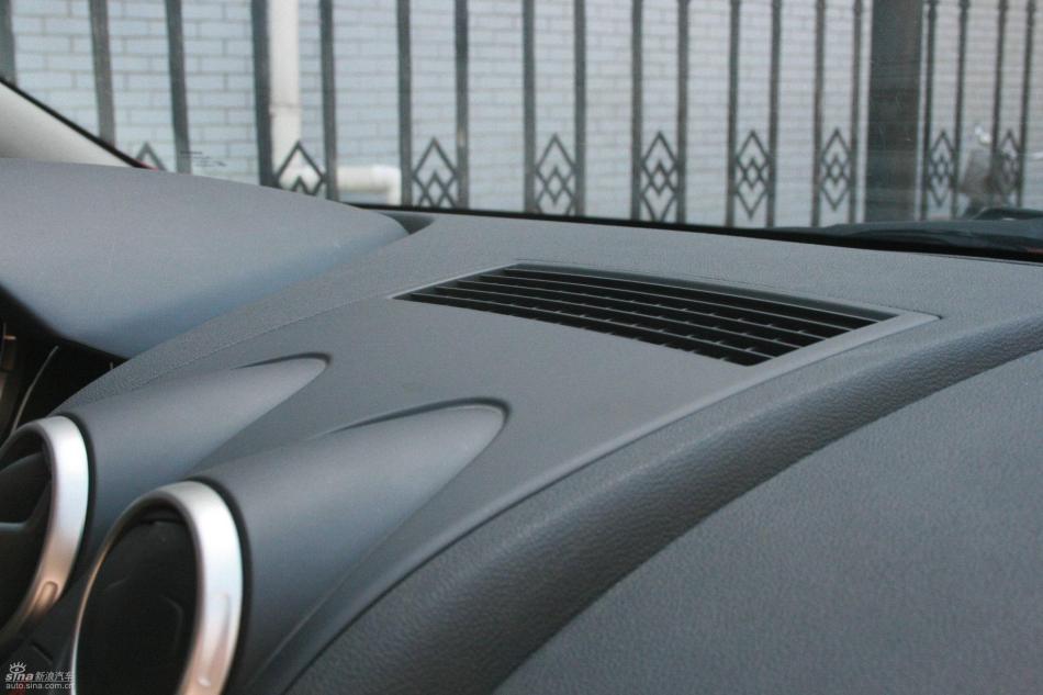 逍客2.0XV四驱自动