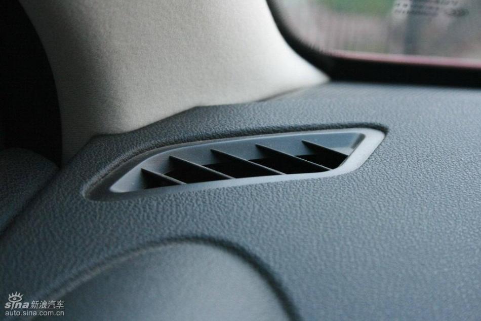 逍客2.0XV四驱自动