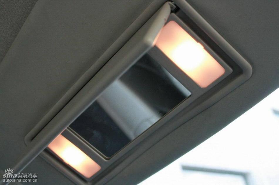 逍客2.0XV四驱自动