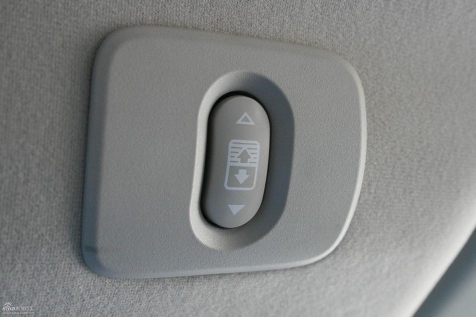 逍客2.0XV四驱自动