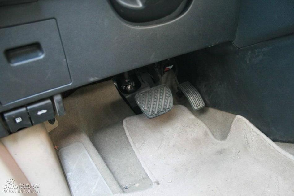 逍客2.0XV四驱自动