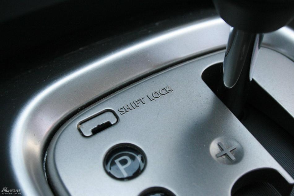 逍客2.0XV四驱自动