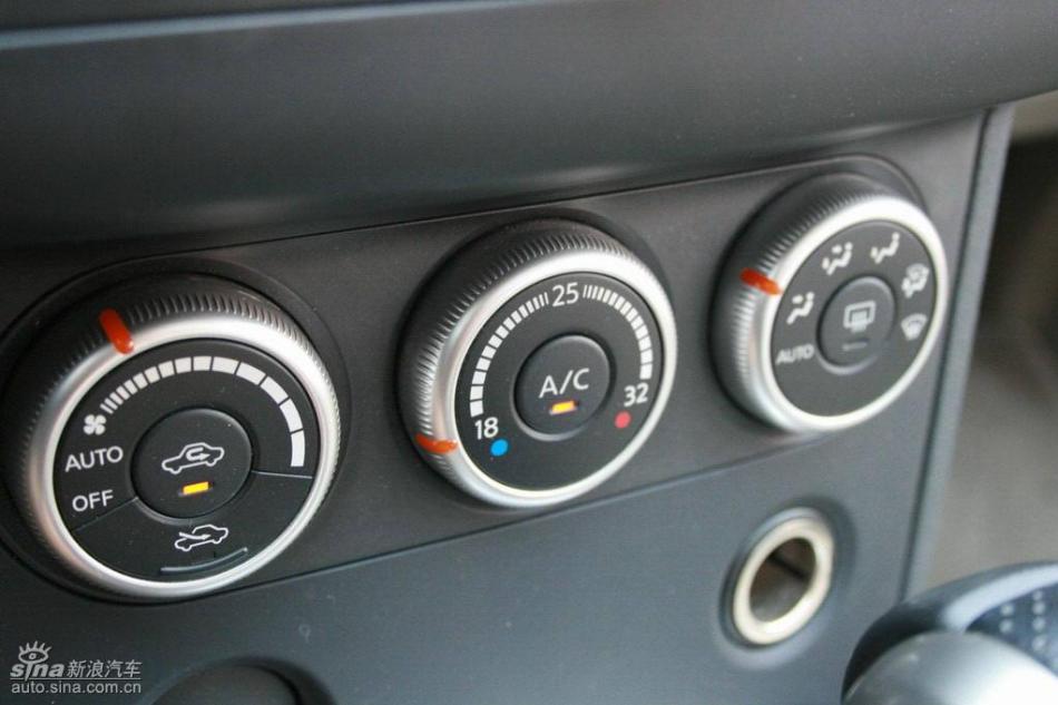 逍客2.0XV四驱自动