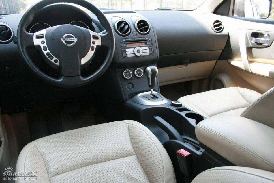 逍客2.0XV四驱自动