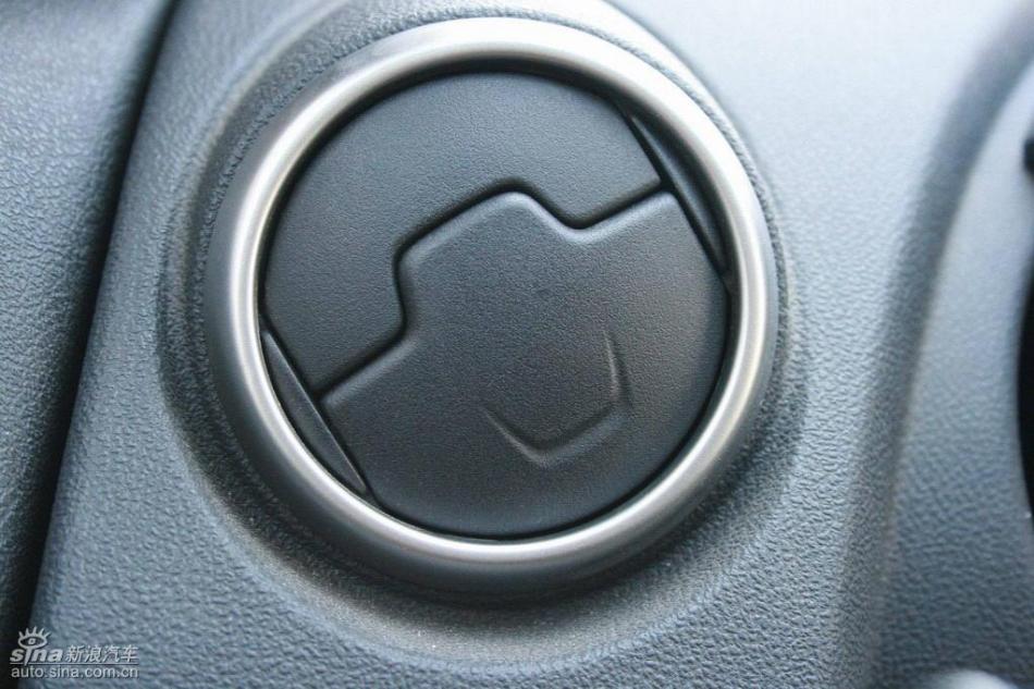 逍客2.0XV四驱自动