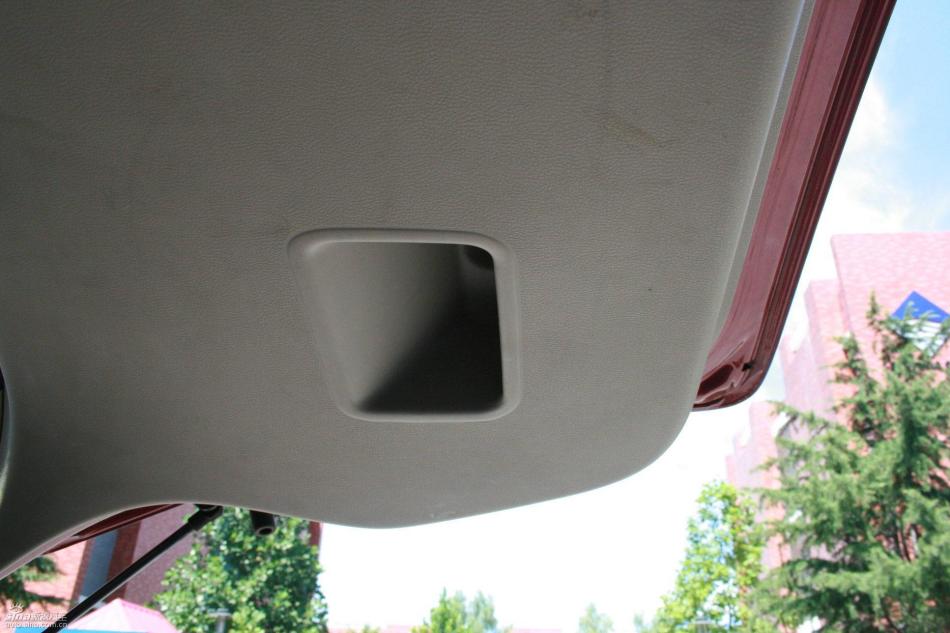 逍客2.0XV四驱自动