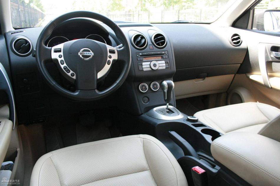 逍客2.0XV四驱自动