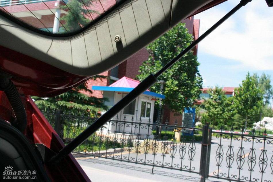 逍客2.0XV四驱自动