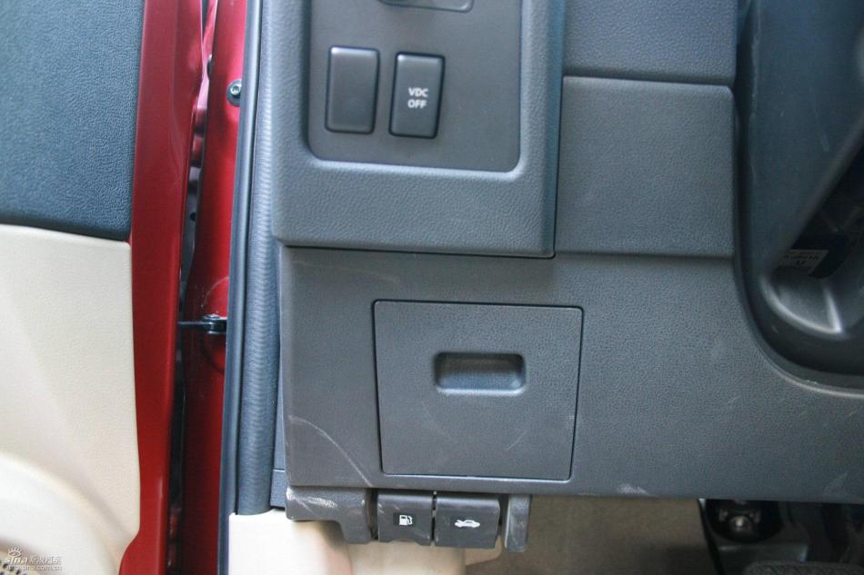 逍客2.0XV四驱自动