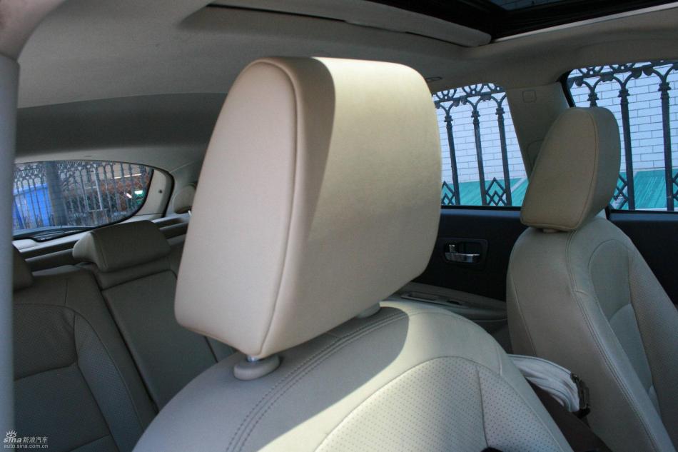 逍客2.0XV四驱自动