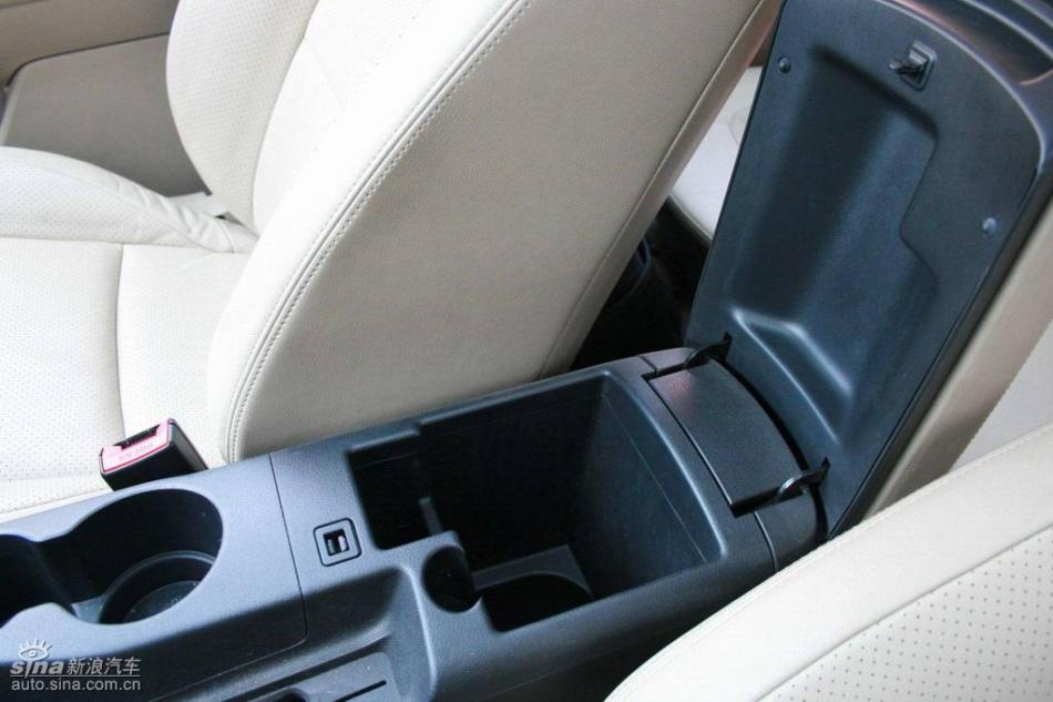 逍客2.0XV四驱自动