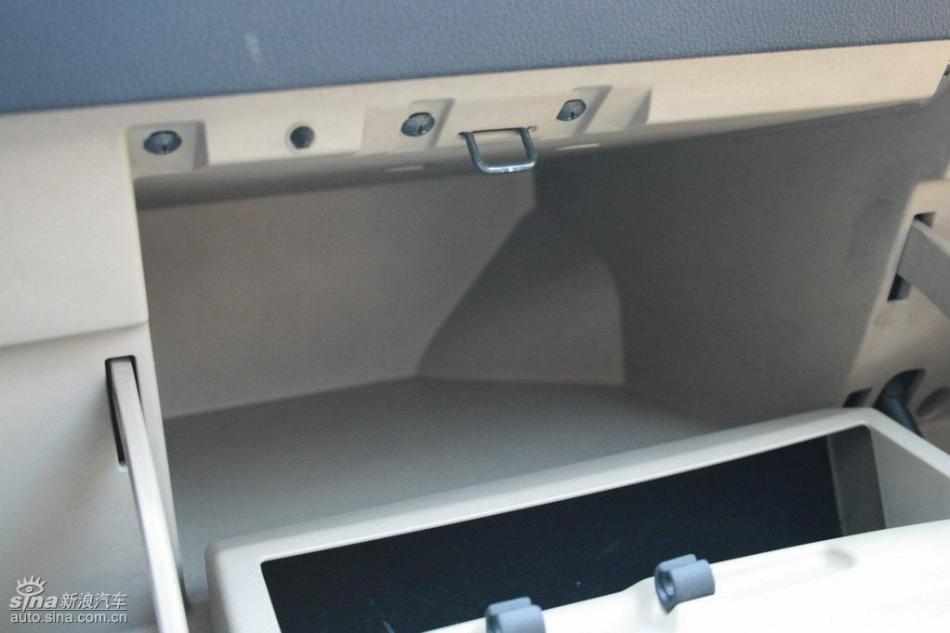 逍客2.0XV四驱自动