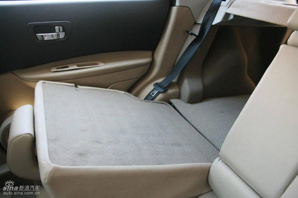 逍客2.0XV四驱自动